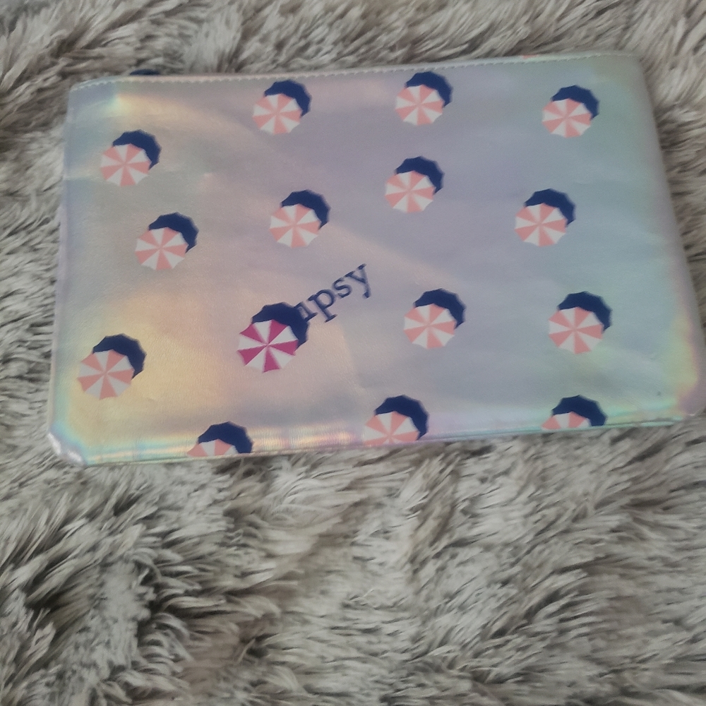 ❤Hollographic Ipsy bag❤